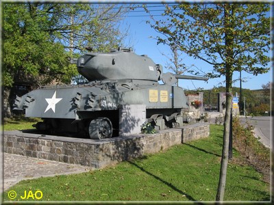 Een Sherman tank uit WOII in Beffe.